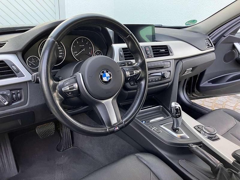 Gebraucht BMW 330 Performance 258 PS (189 kW) 2014 Schwarz Limousine