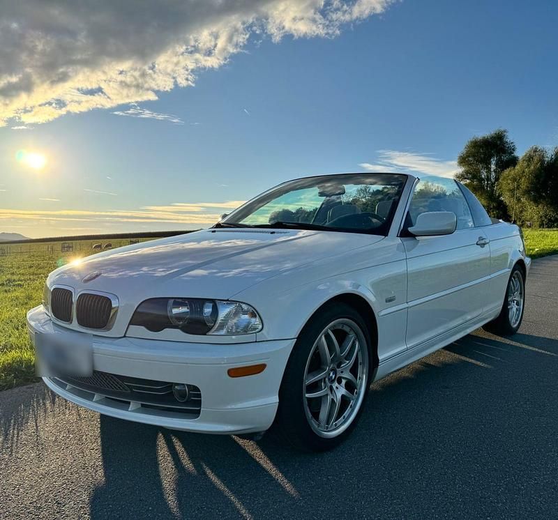 Second-hand BMW 330 231 CP (169 kW) 2001 Alb Cabrio