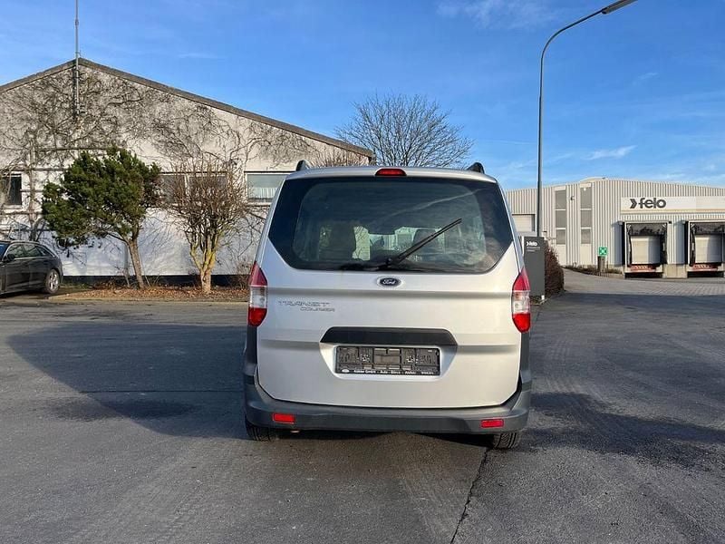 Gebraucht Ford Transit 234 PS (172 kW) 2016 Silber Kombi