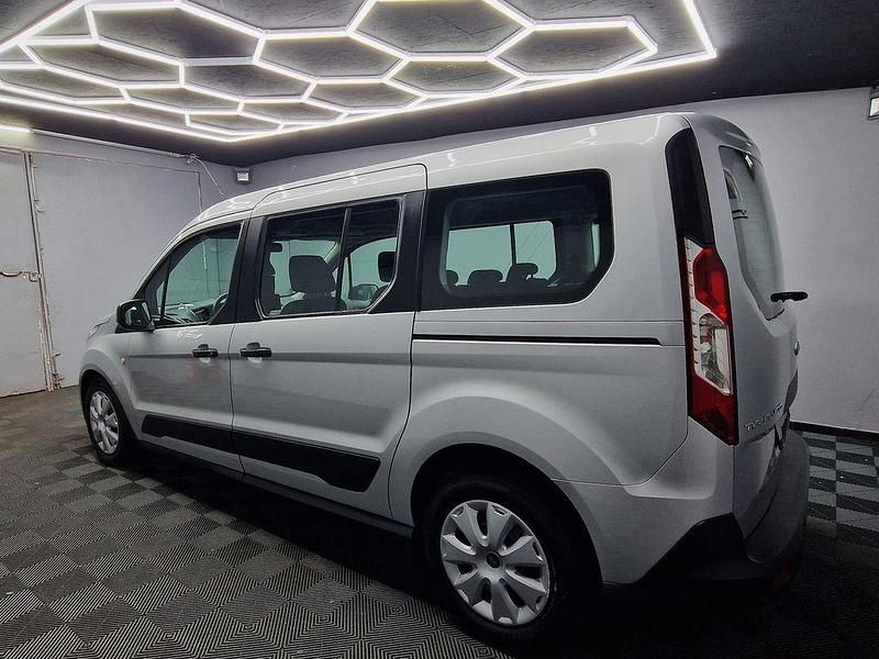 Gebraucht Ford Tourneo Trend 120 PS (88 kW) 2019 Polarsilber Van / Kleinbus
