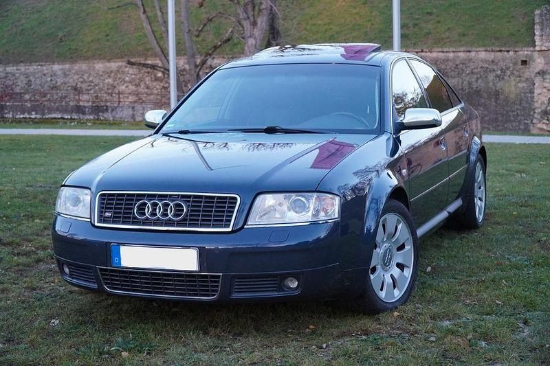 Blau Gebraucht 2001 Audi S6 Sport Limousine | 18.800 € - Bild 1/4