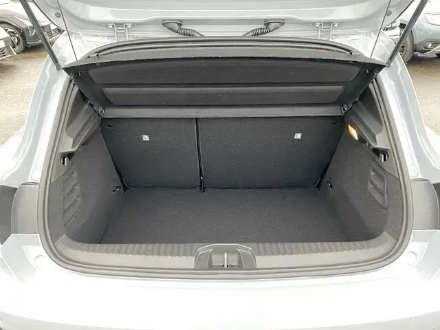 Ny Renault Clio V Techno 143 HK (105 kW) 2026 Svart Sedan
