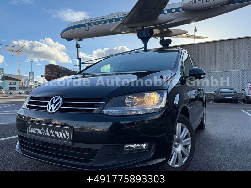 Schwarz Gebraucht 2011 VW Sharan Trendline Van / Kleinbus | 6.390 € (Superpreis) - Bild 1/4