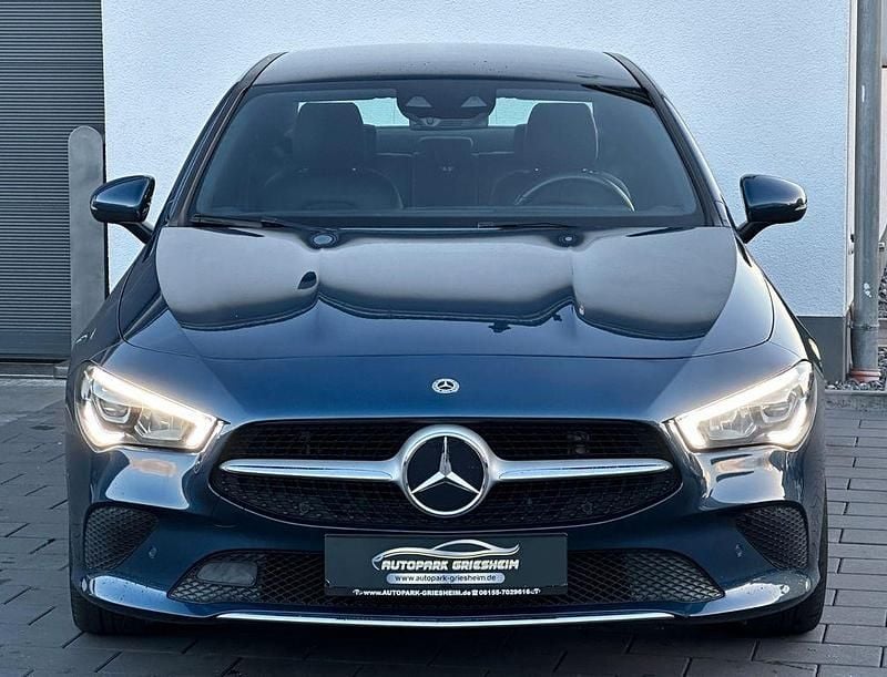Gebraucht Mercedes CLA220 190 PS (139 kW) 2019 Denimblau Limousine
