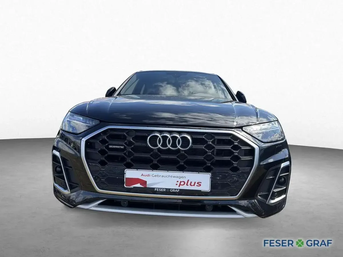 Używany Audi Q5 Ambiente 367 KM (269 kW) 2022 Czarny SUV