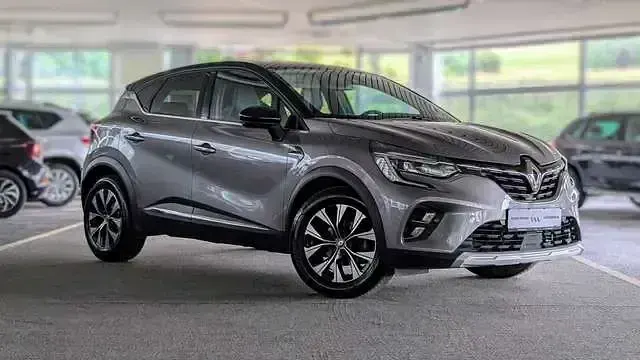 Gebraucht Renault Captur Techno 140 PS (102 kW) 2023 Grau SUV