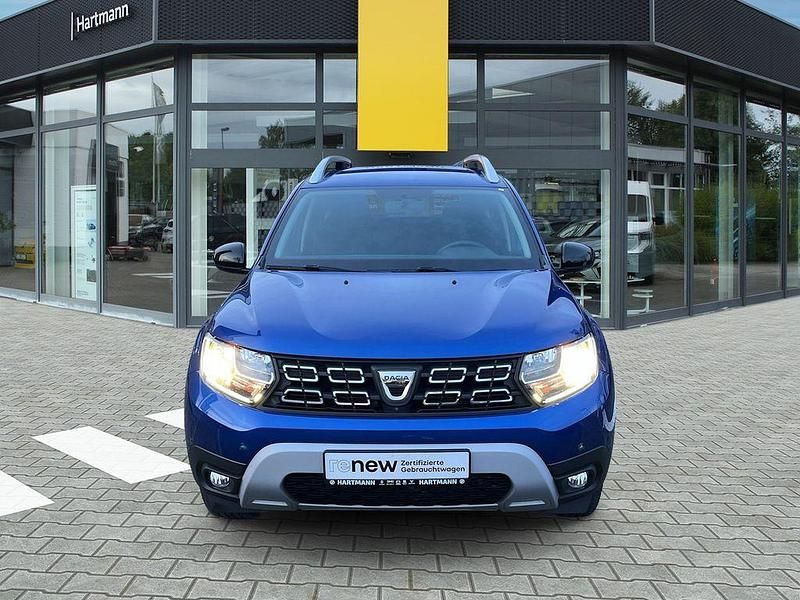 Gebraucht Dacia Duster Celebration 131 PS (96 kW) 2021 Blau SUV