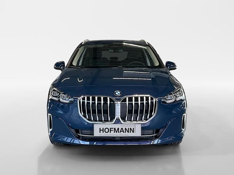 Neu BMW 218 Active Tourer Luxury Line 136 PS (100 kW) 2026 Night dusk blue Van / Kleinbus