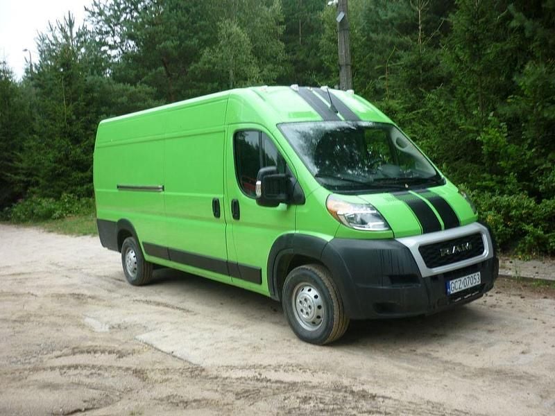 Grün Gebraucht 2022 Dodge Ram Abholung | 27.397 € - Bild 1/4