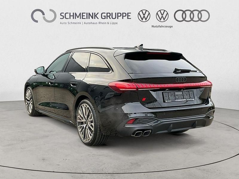 Gebraucht Audi A5 Ambiente 204 PS (150 kW) 2025 Mythosschwarz metallic Coupé