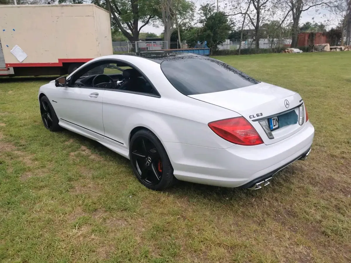 Gebraucht Mercedes CL63 AMG AMG 525 PS (386 kW) 2010 Weiß Coupé