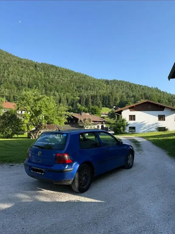 Gebraucht VW Golf IV Basis 105 PS (77 kW) 2000 Blau Kleinwagen