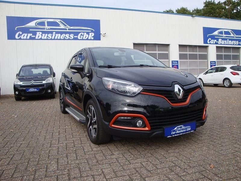 Schwarz Gebraucht 2015 Renault Captur Dynamique SUV | 10.350 € (Fairer Preis) - Bild 1/4