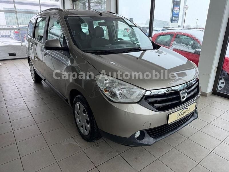 Gebraucht Dacia Lodgy Lauréate 83 PS (61 kW) 2012 Beige Van / Kleinbus