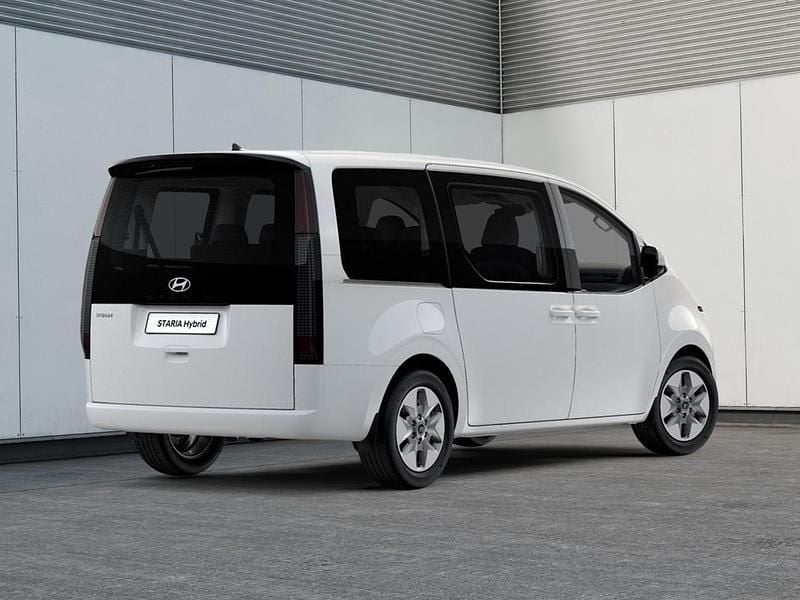 Gebraucht Hyundai Staria Trend 224 PS (164 kW) 2024 Creamy white Van / Kleinbus