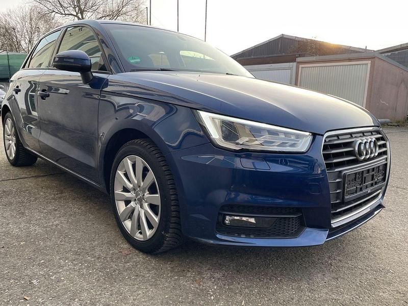Gebraucht Audi A1 Sportback Design 90 PS (66 kW) 2016 Blau Kleinwagen