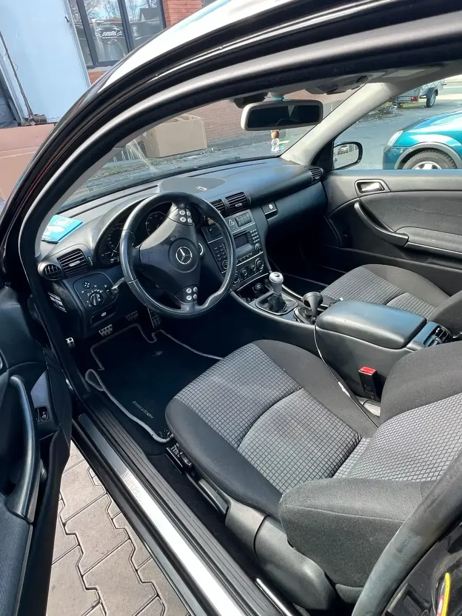 Gebraucht Mercedes C200 163 PS (119 kW) 2006 Schwarz Kombi