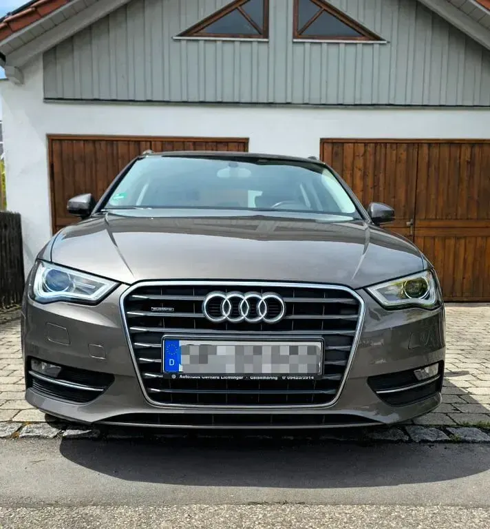 Gebraucht Audi A3 Ambition 150 PS (110 kW) 2014 Beige Limousine