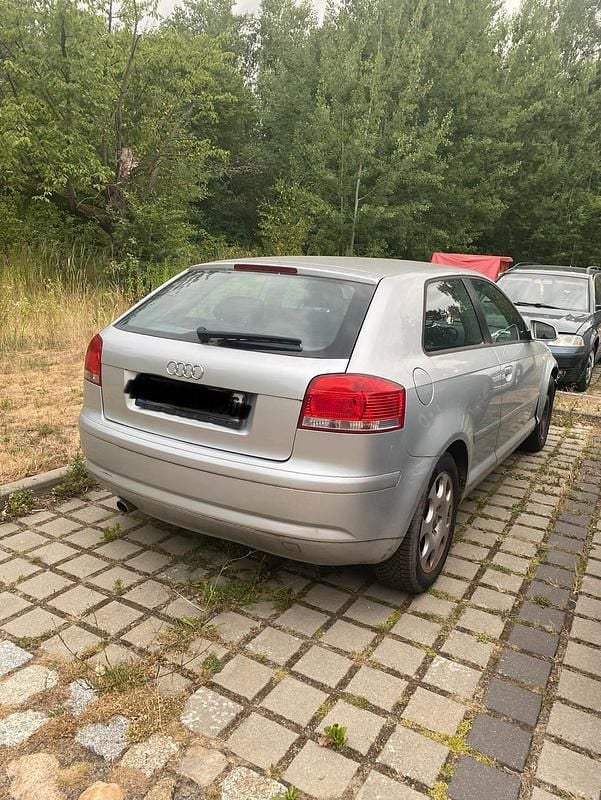 Usata Audi A3 102 CV (75 kW) 2003 Argento Utilitaria