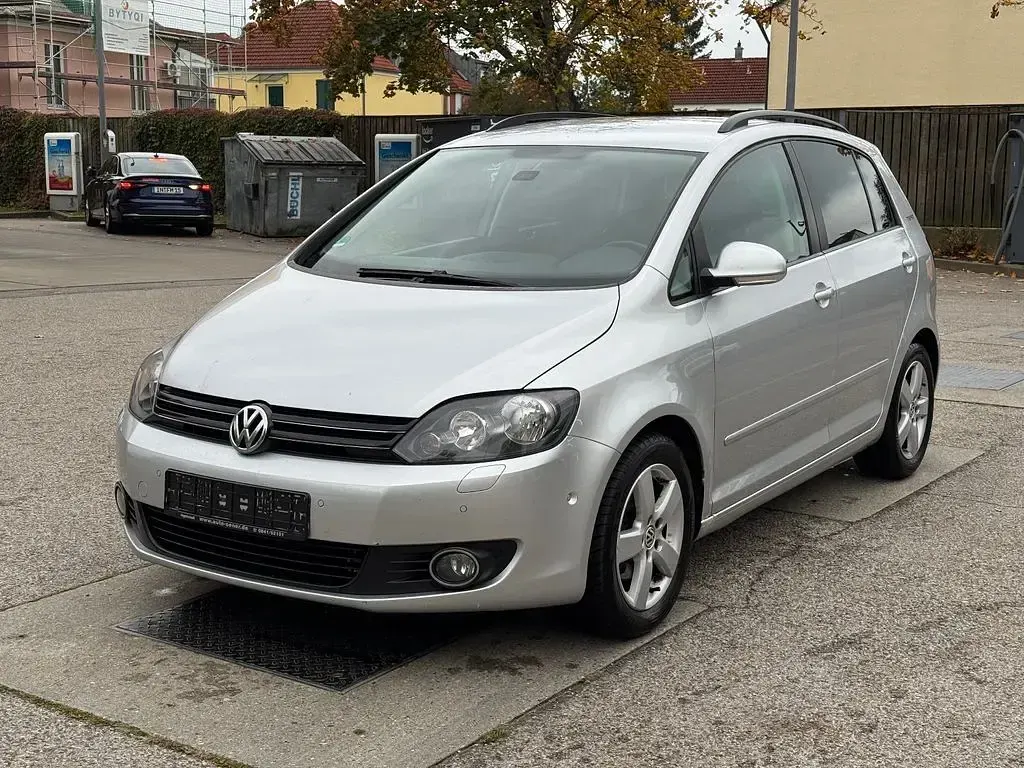 Gebraucht VW Golf VI Team 122 PS (89 kW) 2010 Silber Kleinwagen