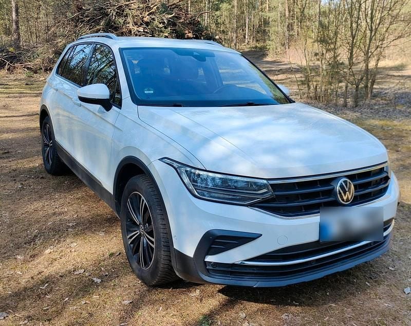Gebraucht VW Tiguan Active 150 PS (110 kW) 2021 Weiß SUV
