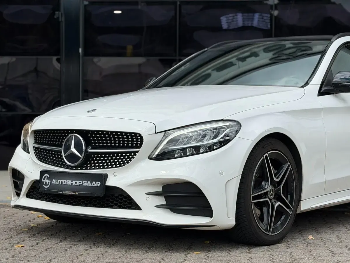 Gebraucht Mercedes C200 184 PS (135 kW) 2019 Weiß Kombi