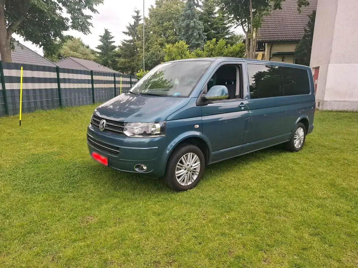 Gebraucht VW Multivan 179 PS (131 kW) 2015 Grün Van / Kleinbus
