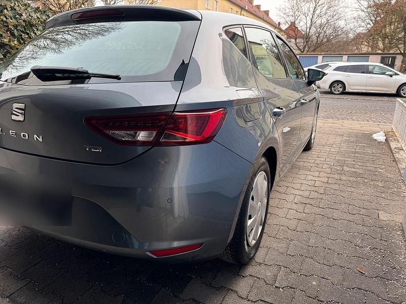 Usata Seat Leon 105 CV (77 kW) 2014 Verde Berlina