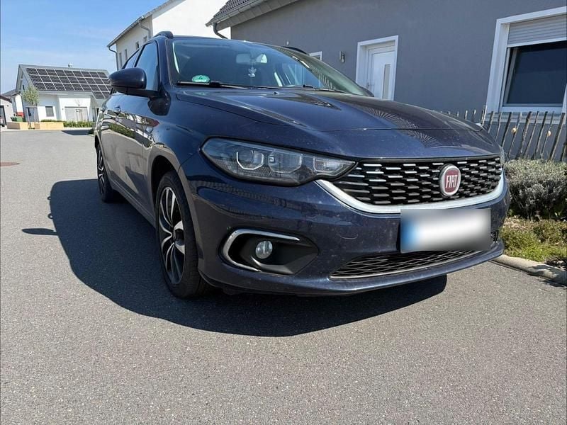 Gebraucht Fiat Tipo Mirror 120 PS (88 kW) 2019 Blau Kombi