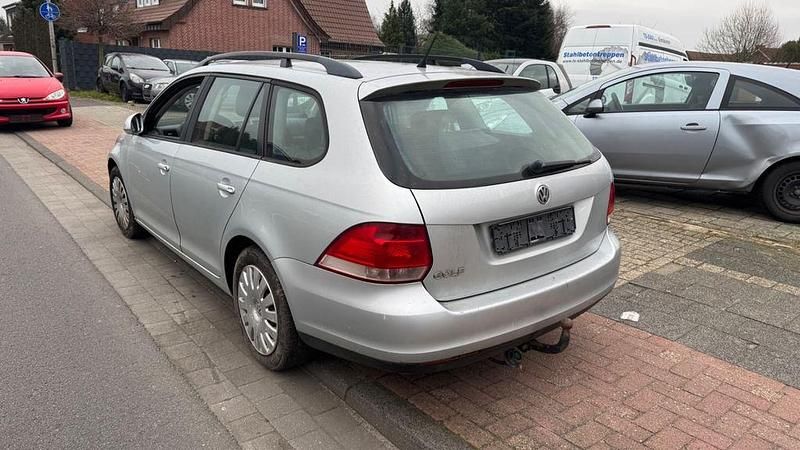 Gebraucht VW Golf V Trendline 102 PS (75 kW) 2007 Silber Kombi