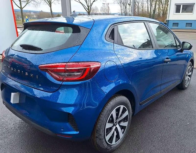 Neu Mitsubishi Colt Basis 67 PS (49 kW) 2025 Royalblau Kleinwagen