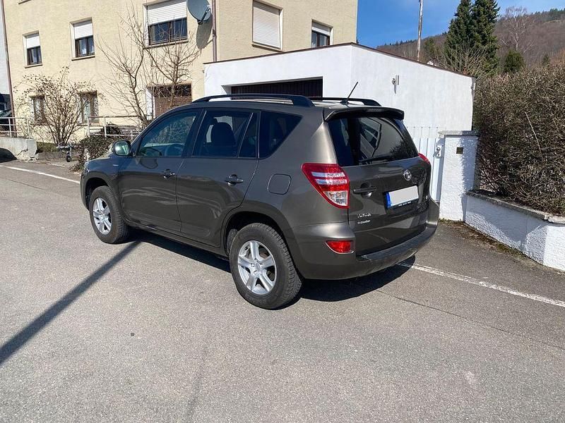 Gebraucht Toyota RAV4 158 PS (116 kW) 2011 Braun SUV
