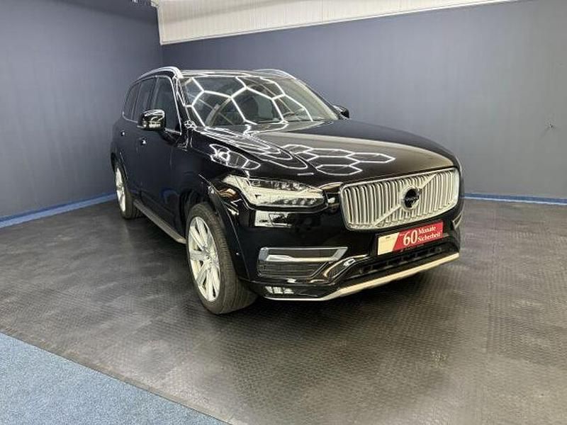 Onyx black / metallic Gebraucht 2016 Volvo XC90 Inscription SUV | 29.999 € - Bild 1/4