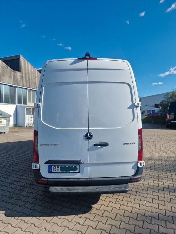 Second-hand Mercedes Sprinter 163 CP (119 kW) 2018 Alb Van