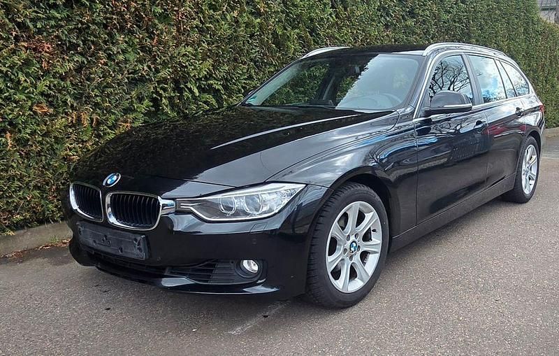 Gebraucht BMW 320 Performance 184 PS (135 kW) 2013 Schwarz Kombi