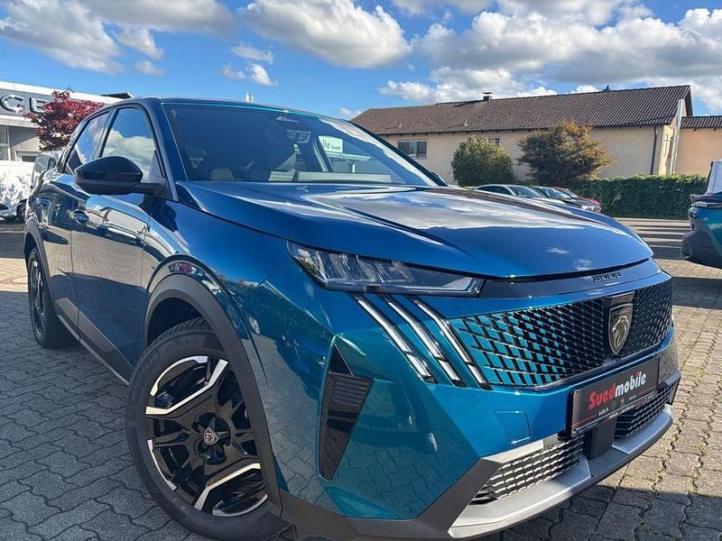 Obsession blau metallic Neu 2025 Peugeot e-3008 Allure SUV | 47.450 € (Fairer Preis) - Bild 1/4
