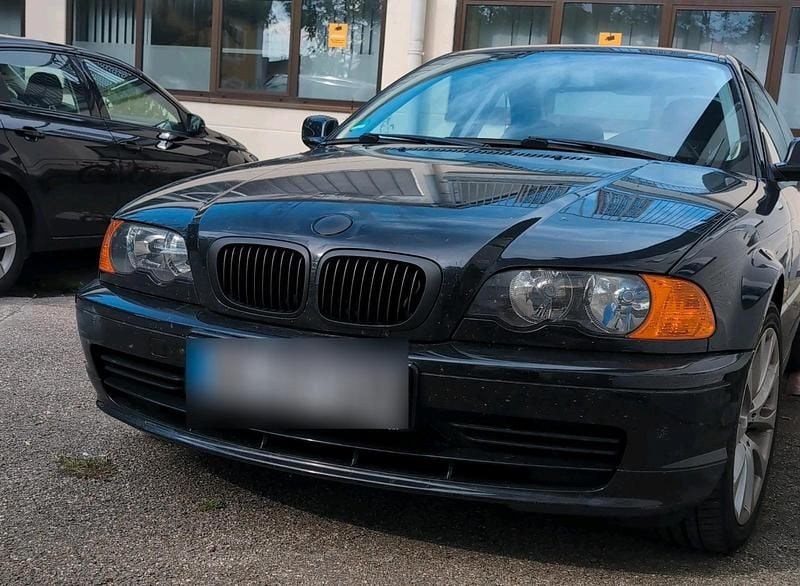 Gebraucht BMW 318 143 PS (105 kW) 2002 Schwarz Coupé
