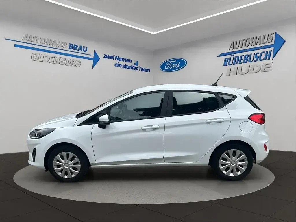 Gebraucht Ford Fiesta Cool & Connect 75 PS (55 kW) 2023 Weiß Kleinwagen