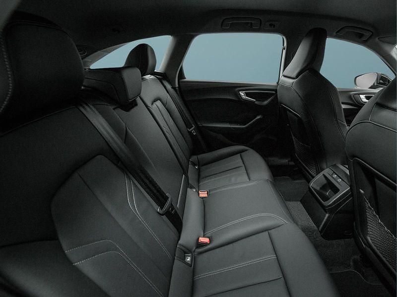 Gebraucht Audi A5 150 PS (110 kW) 2025 Schwarz Kombi