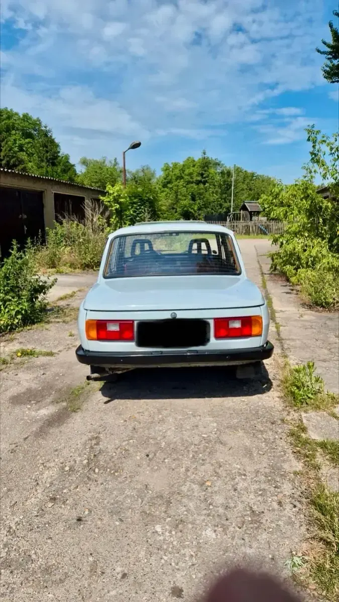 Gebraucht Wartburg 353 50 PS (36 kW) 1987 Andere farben Limousine