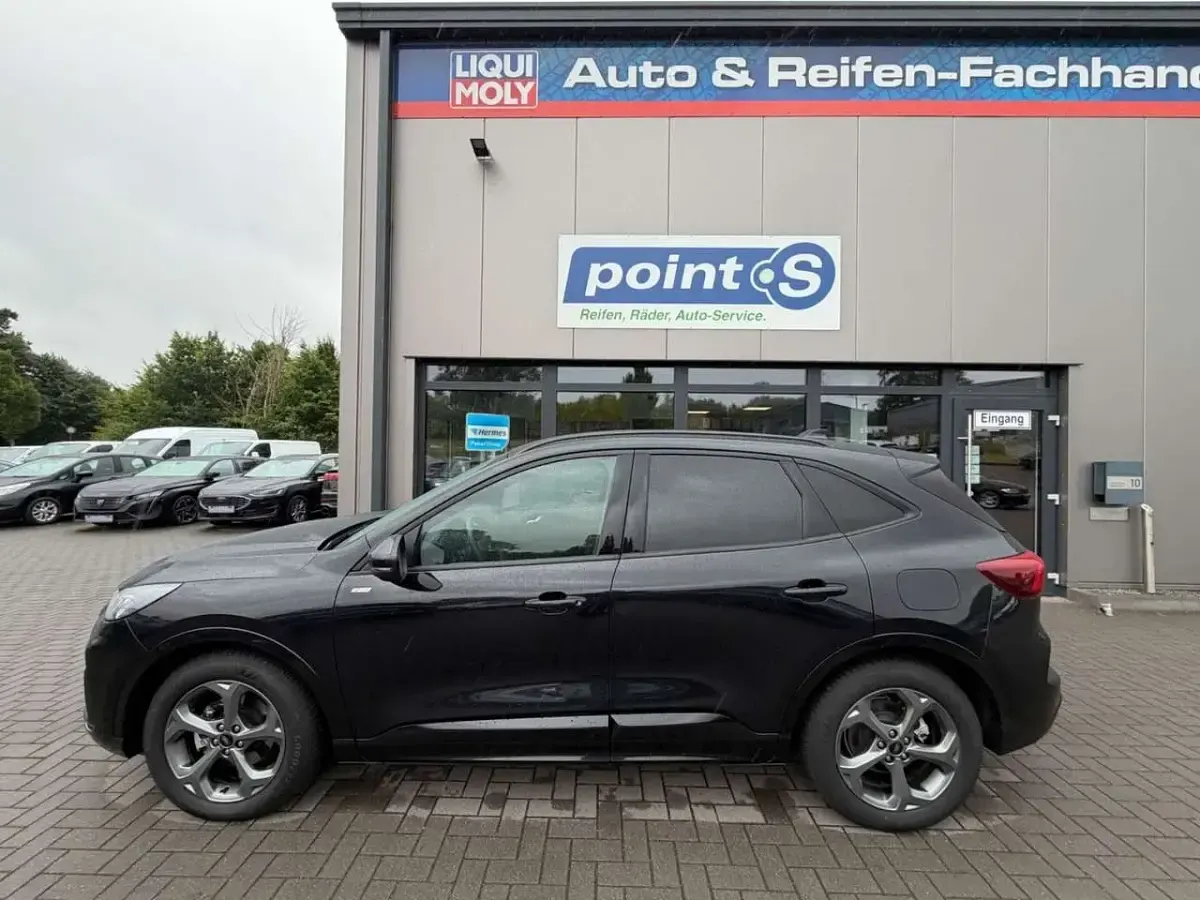 Gebraucht Ford Kuga ST-Line X 179 PS (131 kW) 2025 Agate black SUV