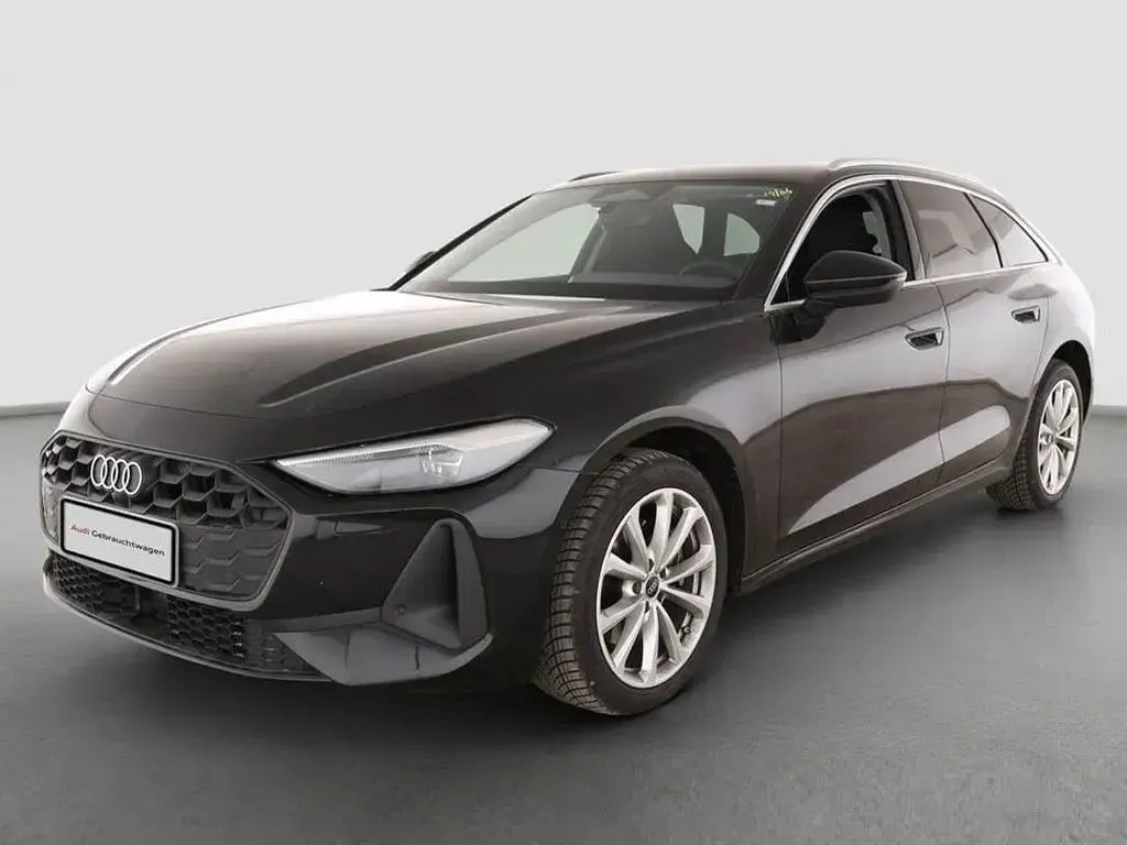 Gebraucht Audi A5 Sport 150 PS (110 kW) 2025 Schwarz Kombi