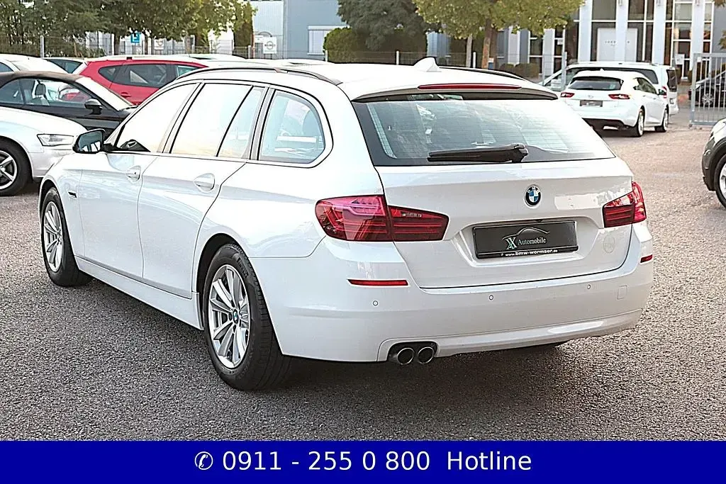 Gebraucht BMW 520 Sport Line 190 PS (139 kW) 2015 Weiß Limousine