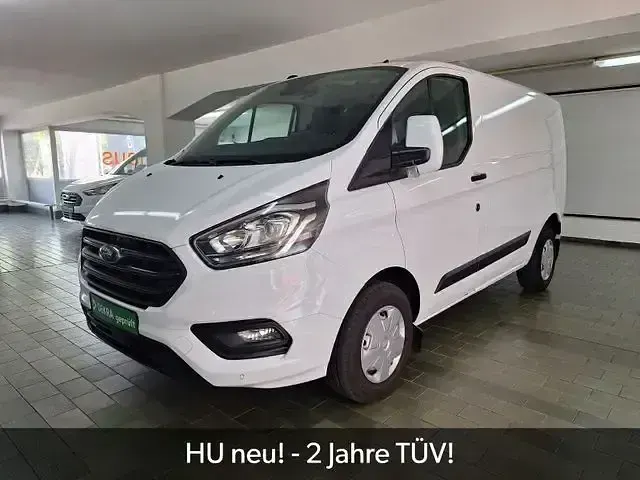 Gebraucht Ford Transit Custom Trend 131 PS (96 kW) 2021 Frozen white Van / Kleinbus