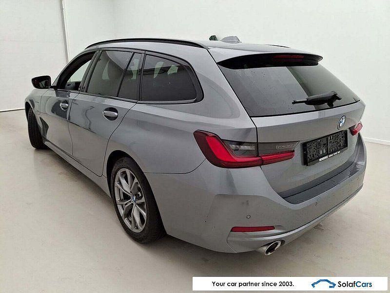 Gebraucht BMW 320e Shadowline 163 PS (119 kW) 2023 Grau Kombi