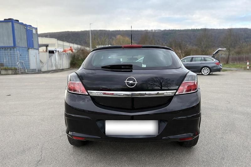 Gebraucht Opel Astra GTC 90 PS (66 kW) 2006 Schwarz Coupé