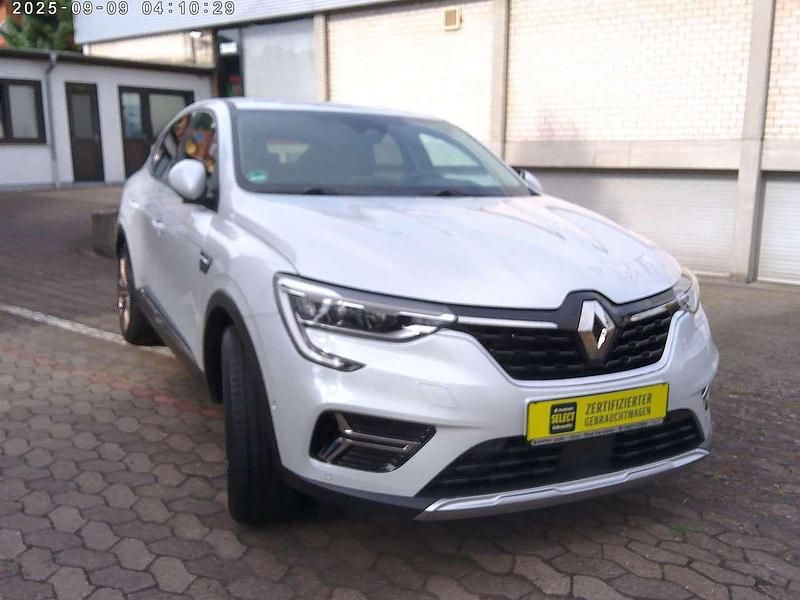 Weiß Gebraucht 2021 Renault Arkana Intens SUV | 19.989 € (Guter Preis) - Bild 1/4