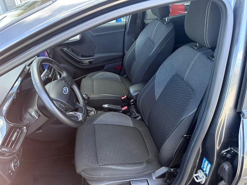 Gebraucht Ford Puma Titanium 125 PS (91 kW) 2023 Grau SUV
