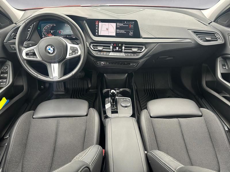 Gebraucht BMW 118 150 PS (110 kW) 2022 Rot Kleinwagen