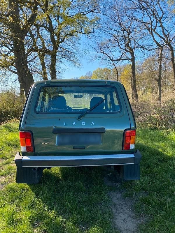 Gebraucht Lada niva 2018 Grün SUV